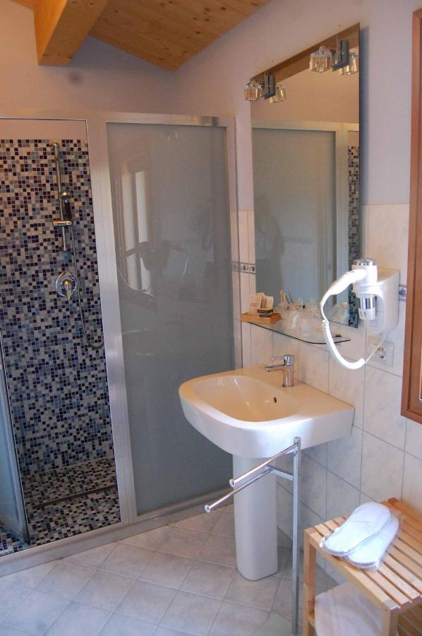 B&B Le Antiche Cisterne Tremestieri Etneo Exterior photo